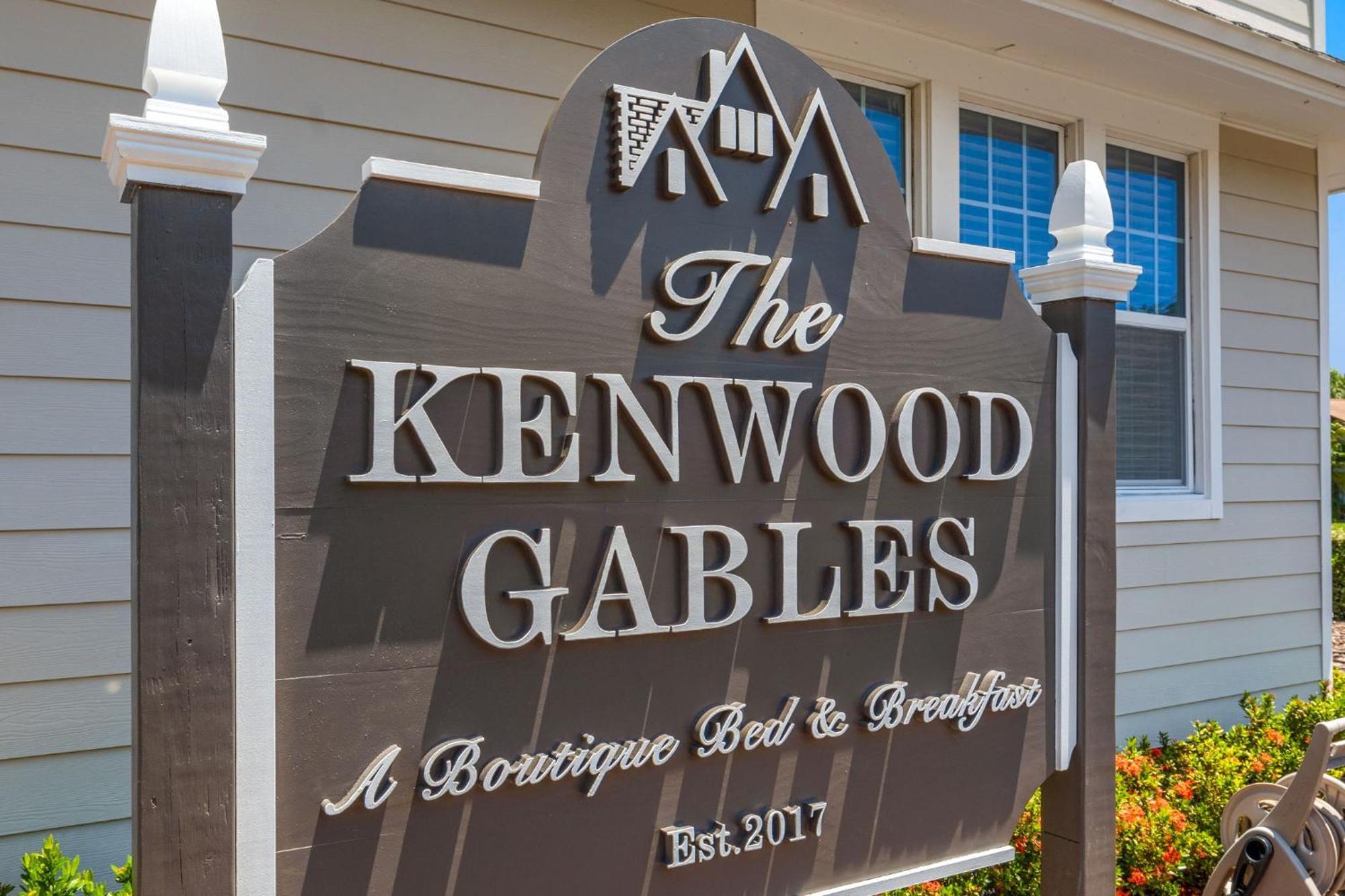 مبيت وإفطار سانت بطرسبرج The Kenwood Gables المظهر الخارجي الصورة