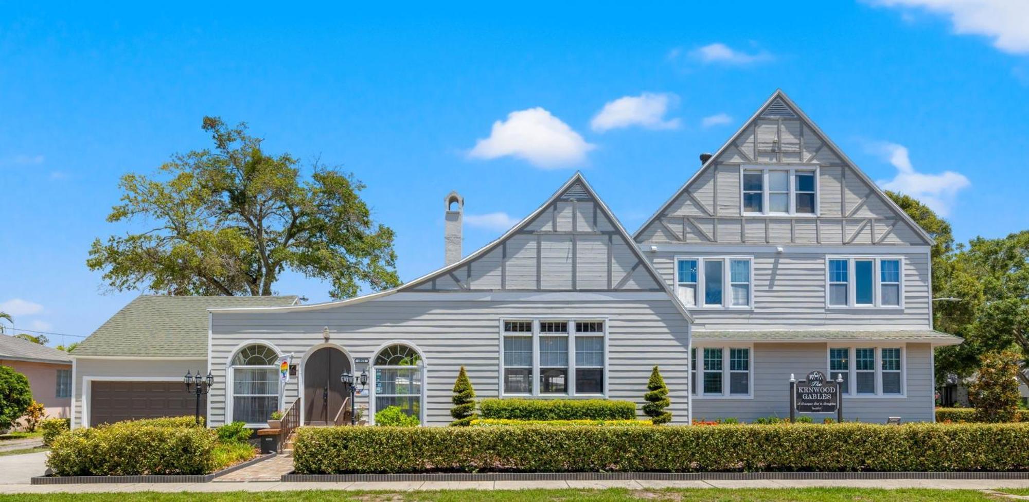 مبيت وإفطار سانت بطرسبرج The Kenwood Gables المظهر الخارجي الصورة