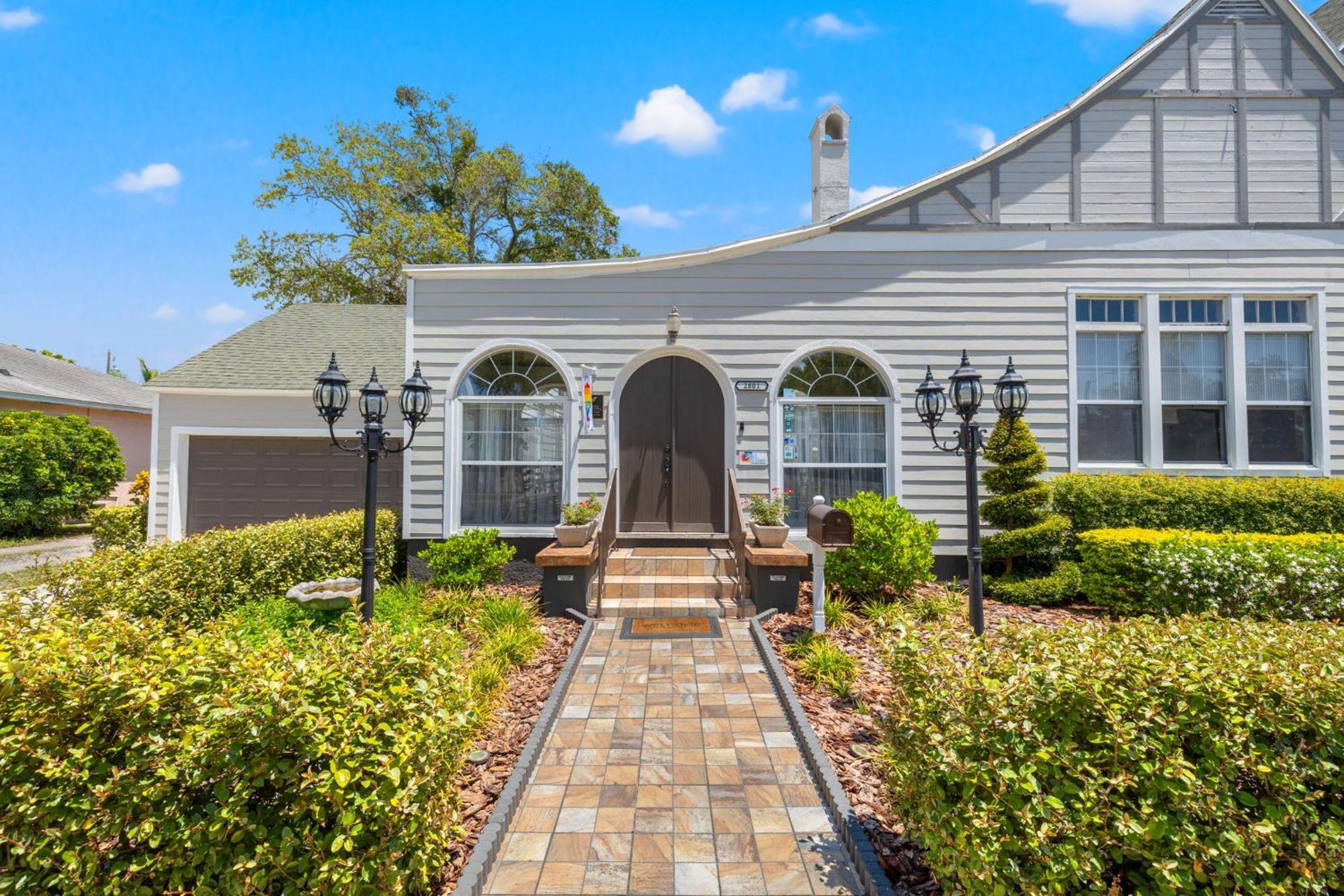 مبيت وإفطار سانت بطرسبرج The Kenwood Gables المظهر الخارجي الصورة
